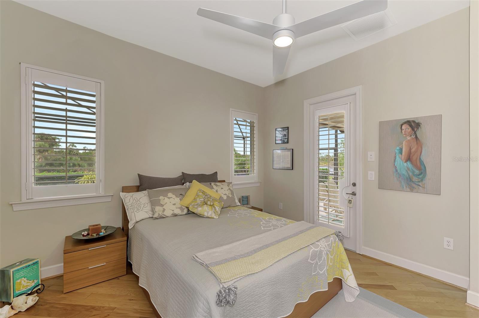 13376 Creekside Lane