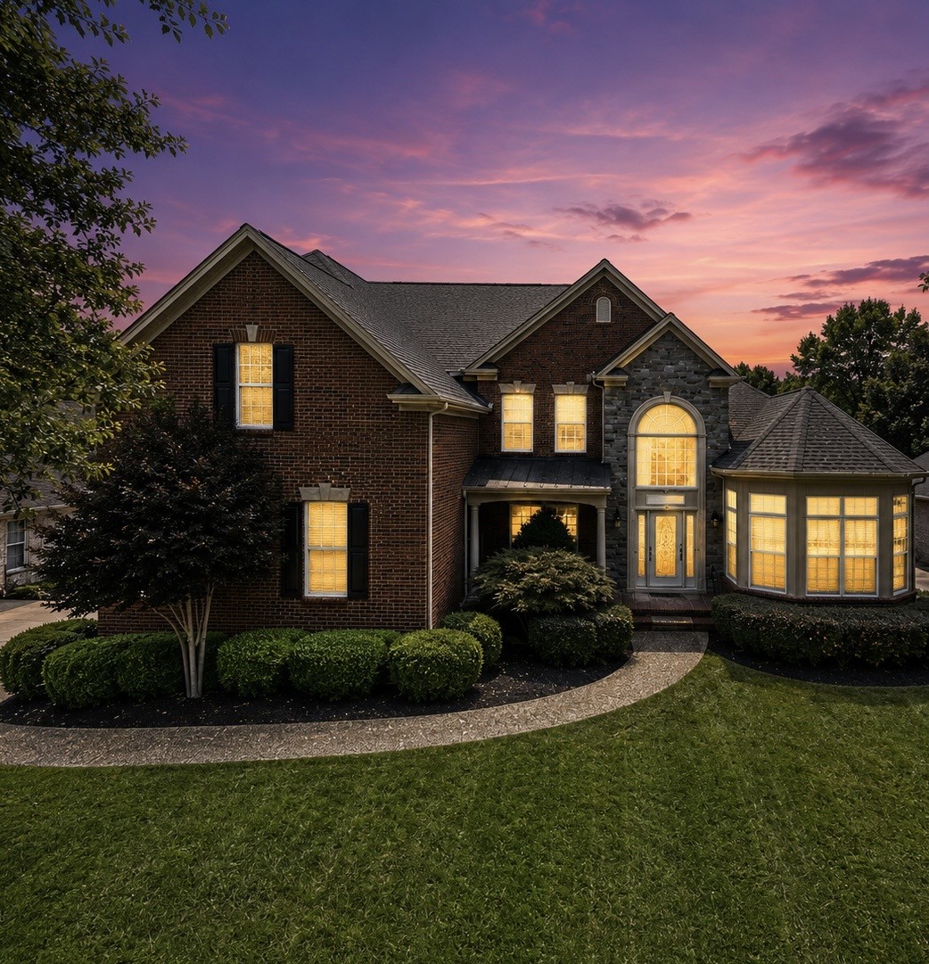 908 Plantation Blvd