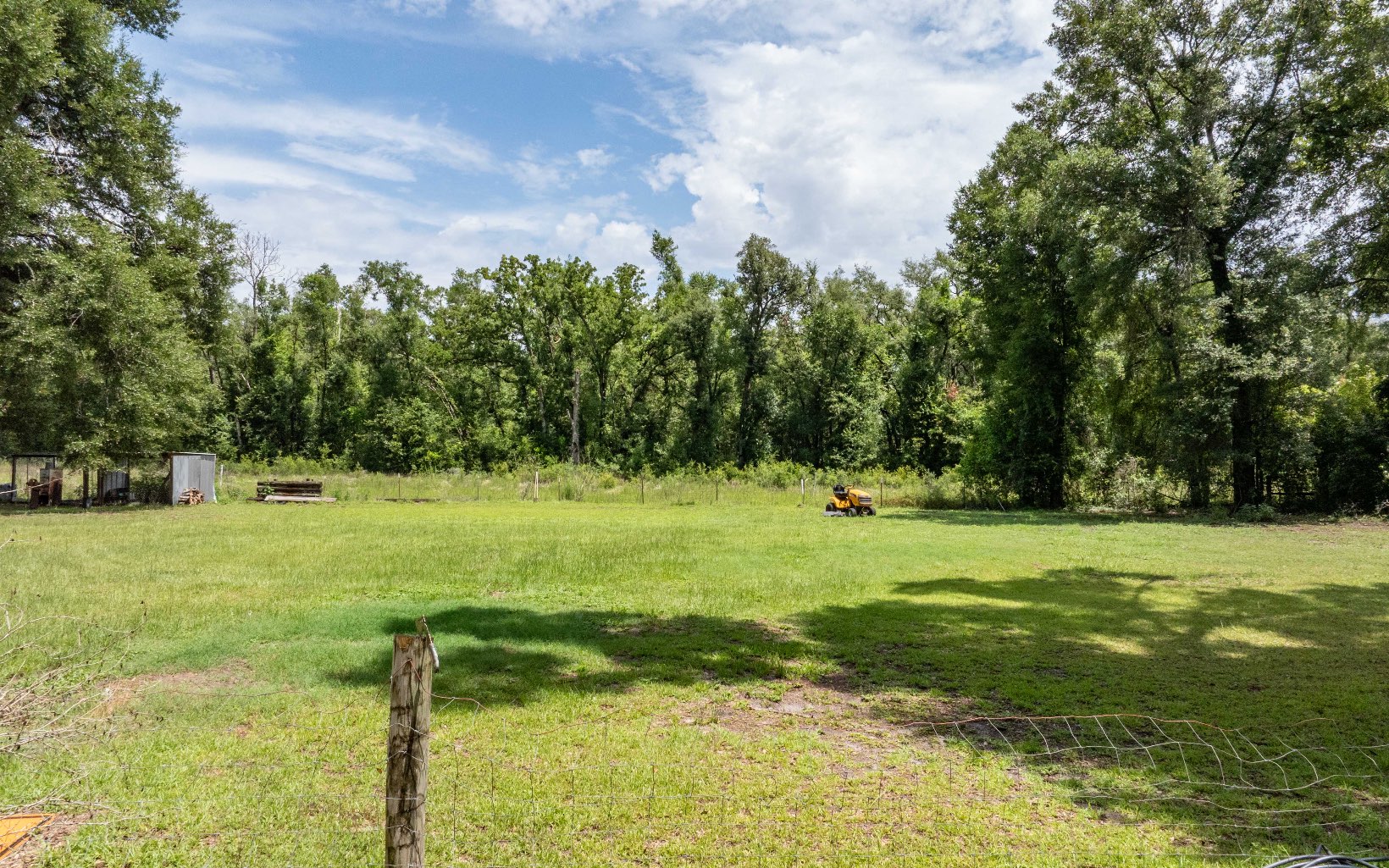 189 SE Suwannee Acres Ln