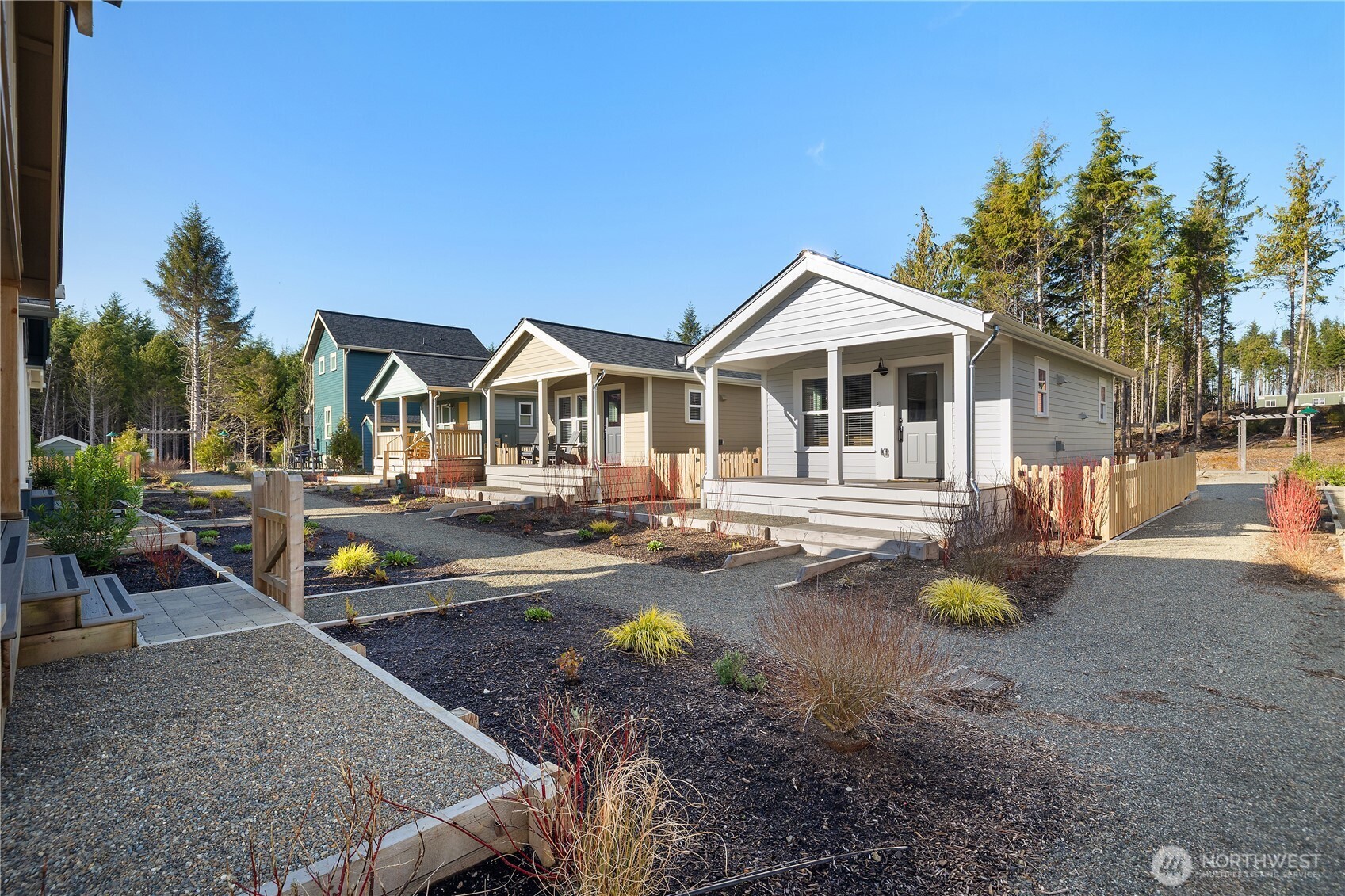40 Bungalow Loop