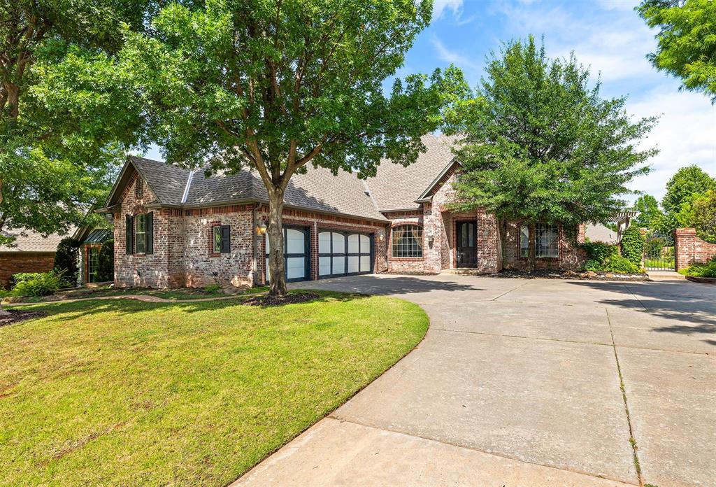 Luxury Living in Coffee Creek – Elegant 4-Bed, 4-Bath Home with Exceptional Amenities! **Three Pools**
Experience refined living in the heart of Coffee Creek, one of the most sought-after communities known for its Beautiful atmosphere and resort-style amenities. Welcome to your dream home! a luxurious 4-bedroom, 4-bathroom residence designed for comfort, style, and elevated living. Boasting three ensuite bedrooms, this spacious floor plan features two bedrooms conveniently located downstairs and two upstairs, offering both flexibility and privacy for multigenerational living or hosting guests.

Step inside to find a dedicated home office, an upstairs flex room, and a sun-soaked sunroom perfect for relaxing mornings or evening gatherings. With two elegant dining areas, this home is ideal for entertaining in both casual and formal settings.

The property is nestled in a vibrant master-planned community that offers three sparkling pools, scenic walking trails, ponds, and a fully equipped recreation center, encouraging an active and social lifestyle. With its premium location, spacious layout, and luxury finishes throughout, this home is a rare opportunity in the highly desirable Coffee Creek community. Schedule your showing today!