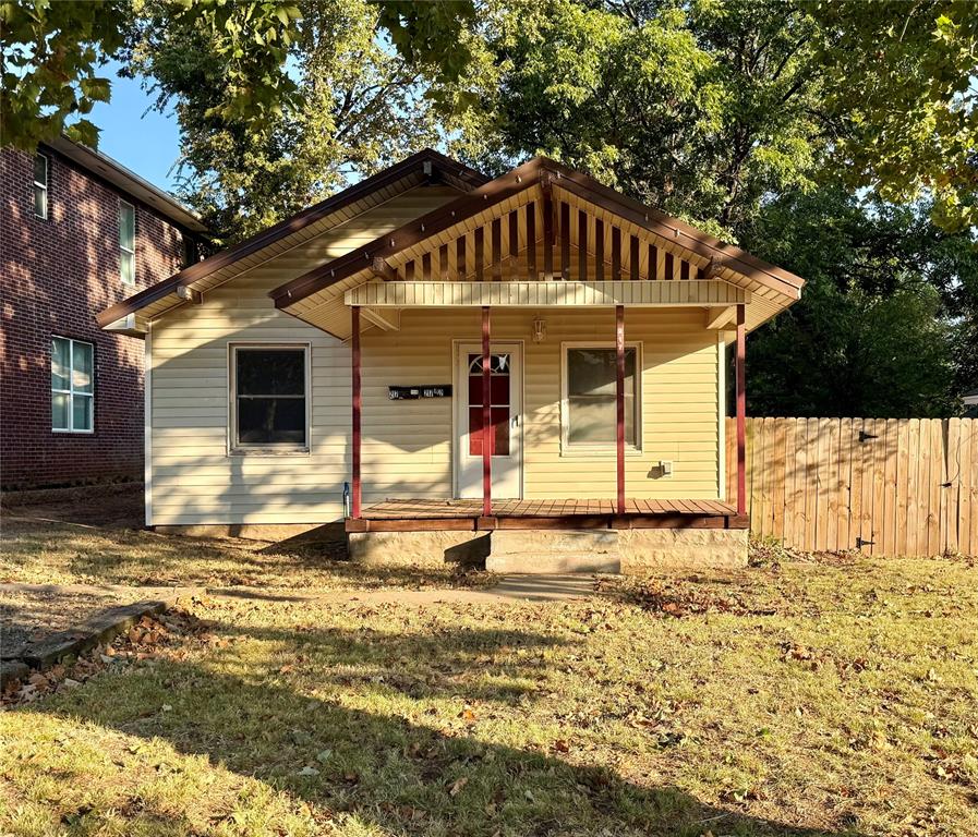 ocation, location, location! Less than a mile from Campus Corner and the University of Oklahoma, this property is an excellent investment opportunity in a highly desirable location. Originally built in 1921, the home was completely gutted and remodeled in 2012, offering the charm of an older home with updated functionality.The property’s layout creates multiple opportunities for an investor—from traditional long-term rental income to student housing, owner-occupancy with supplemental income, or flexible use of the separate apartment. Its proximity to downtown Norman, OU and major football-season activity adds to its appeal and long-term rental demand.The 1,036-square-foot main house features 3 bedrooms, 1.5 bathrooms, and a fully equipped kitchen. A separate 400-square-foot garage apartment adds even more versatility, offering 1 bedroom, 1 full bathroom, a refrigerator, and washer/dryer. The spacious front and rear parking areas provide plenty of room for guests and make this property especially appealing during football season. A backyard storm cellar offers added peace of mind during Oklahoma's storm season. Don't miss this opportunity to own a versatile property just minutes from campus!