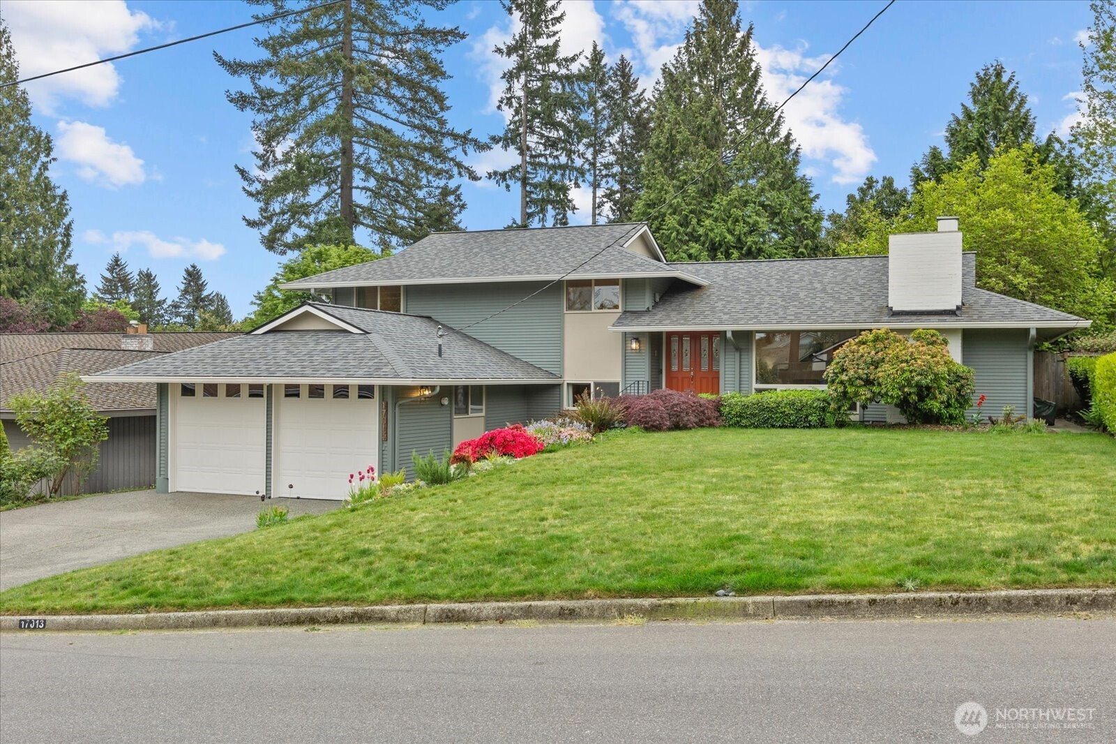Bellevue - 17013 NE 18th Street
