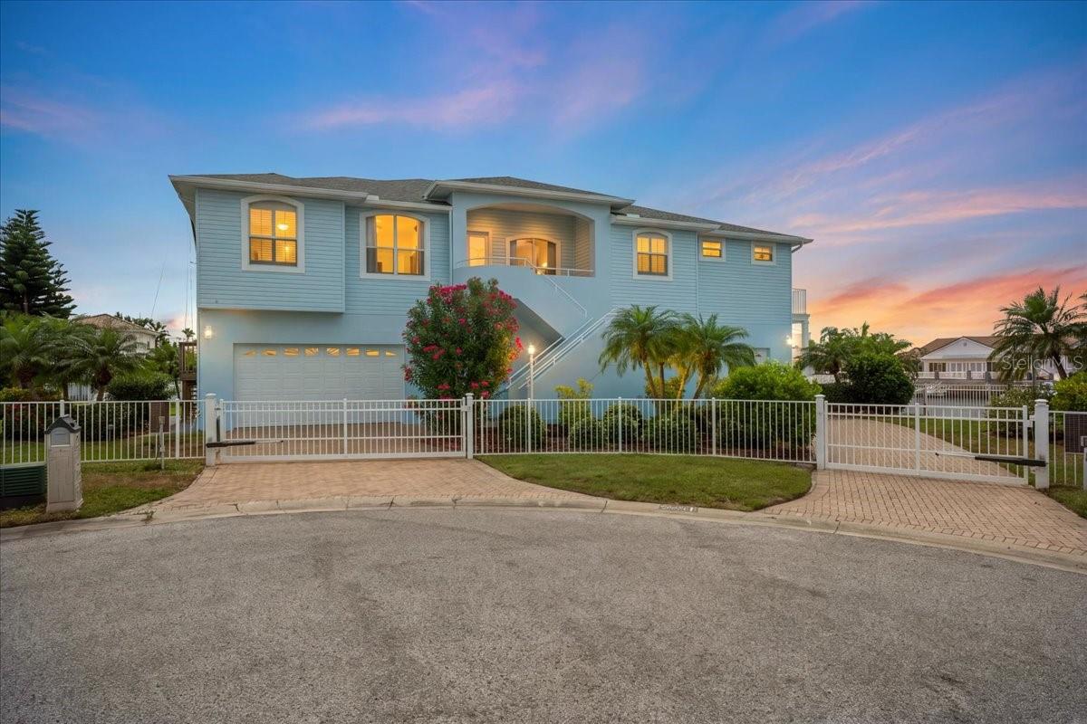 5501 Clipper Court