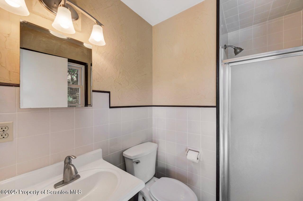 2 Crestmont Place