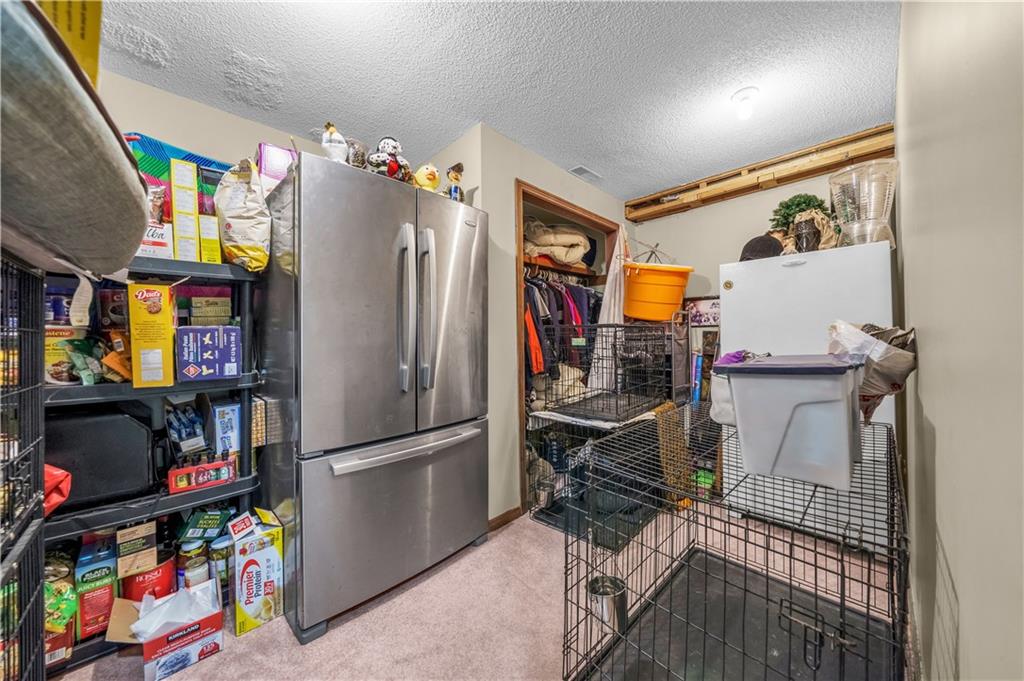 3929 Vineyard Crescent