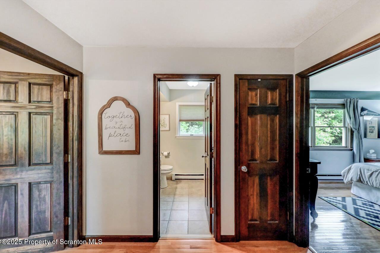 1001 Woodland Way