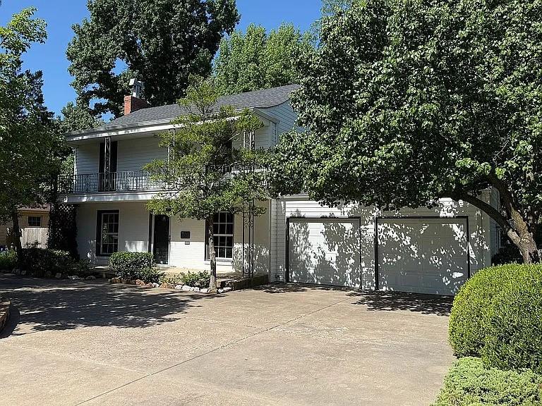 Home features two spacious living areas, three bedrooms and two full bathrooms.  Just blocks away from the University of Oklahoma campus in a peaceful historic neighborhood. This beautiful property is nestled among towering, mature trees that offer both shade and serenity. Whether you're an OU enthusiast, faculty member, or simply love the energy of the OU area, this location provides the perfect blend of nature and accessibility.