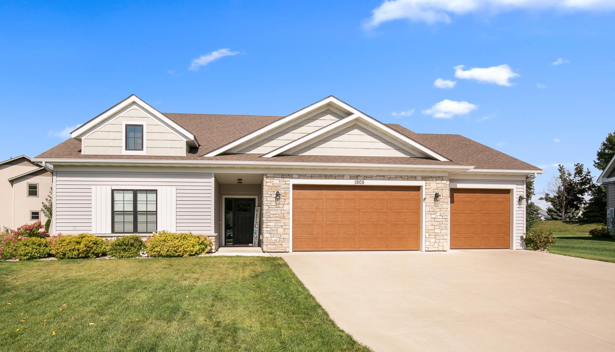 1905 Sandstone Court