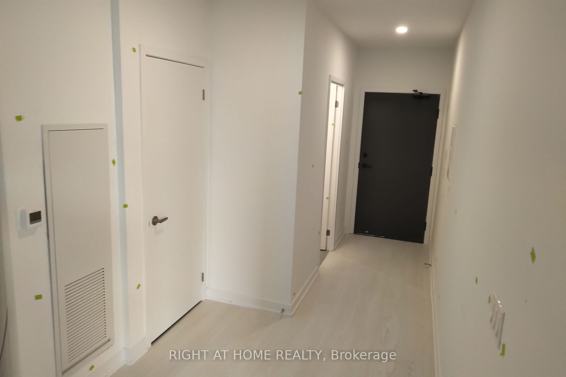 57 Brock Ave 514
