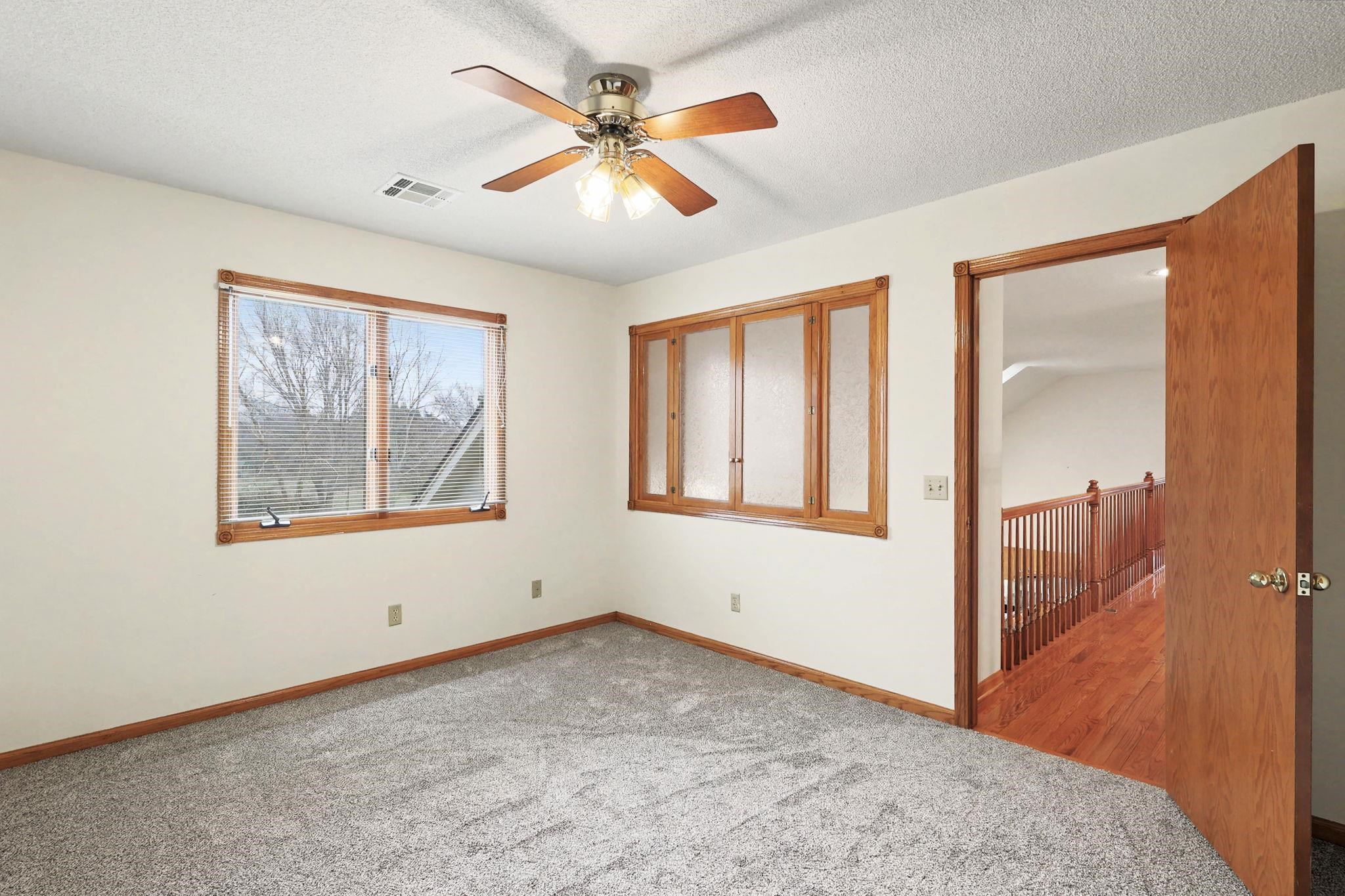 2318 N Cedar Downs Ln