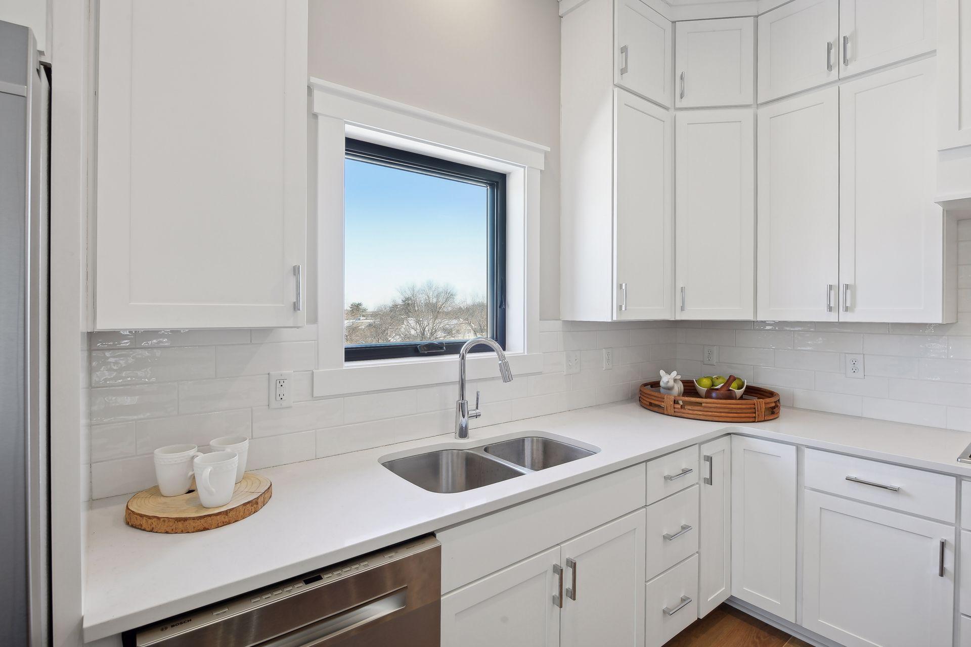 5734 Shady Oak Road S 12