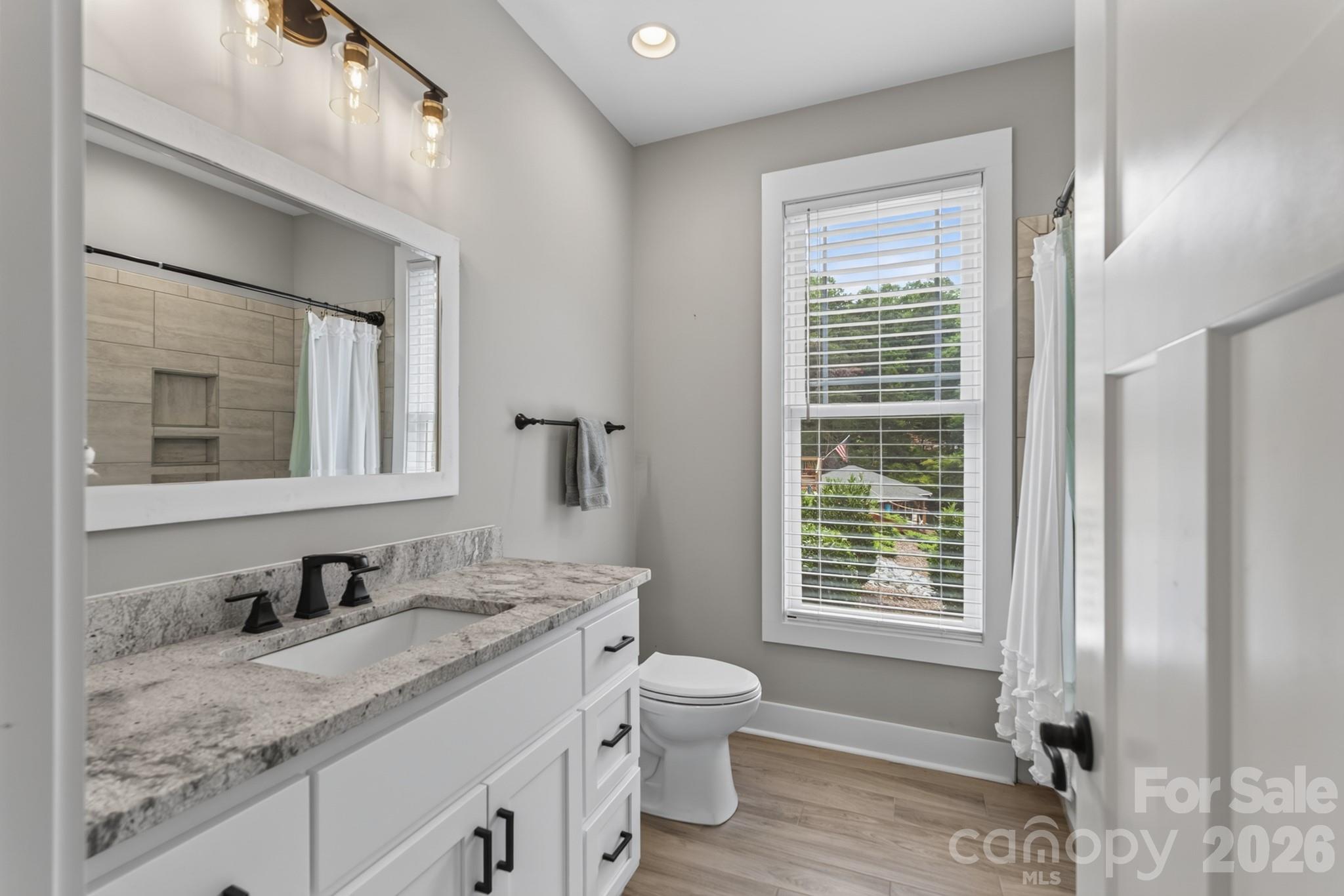 157 Landing Trail