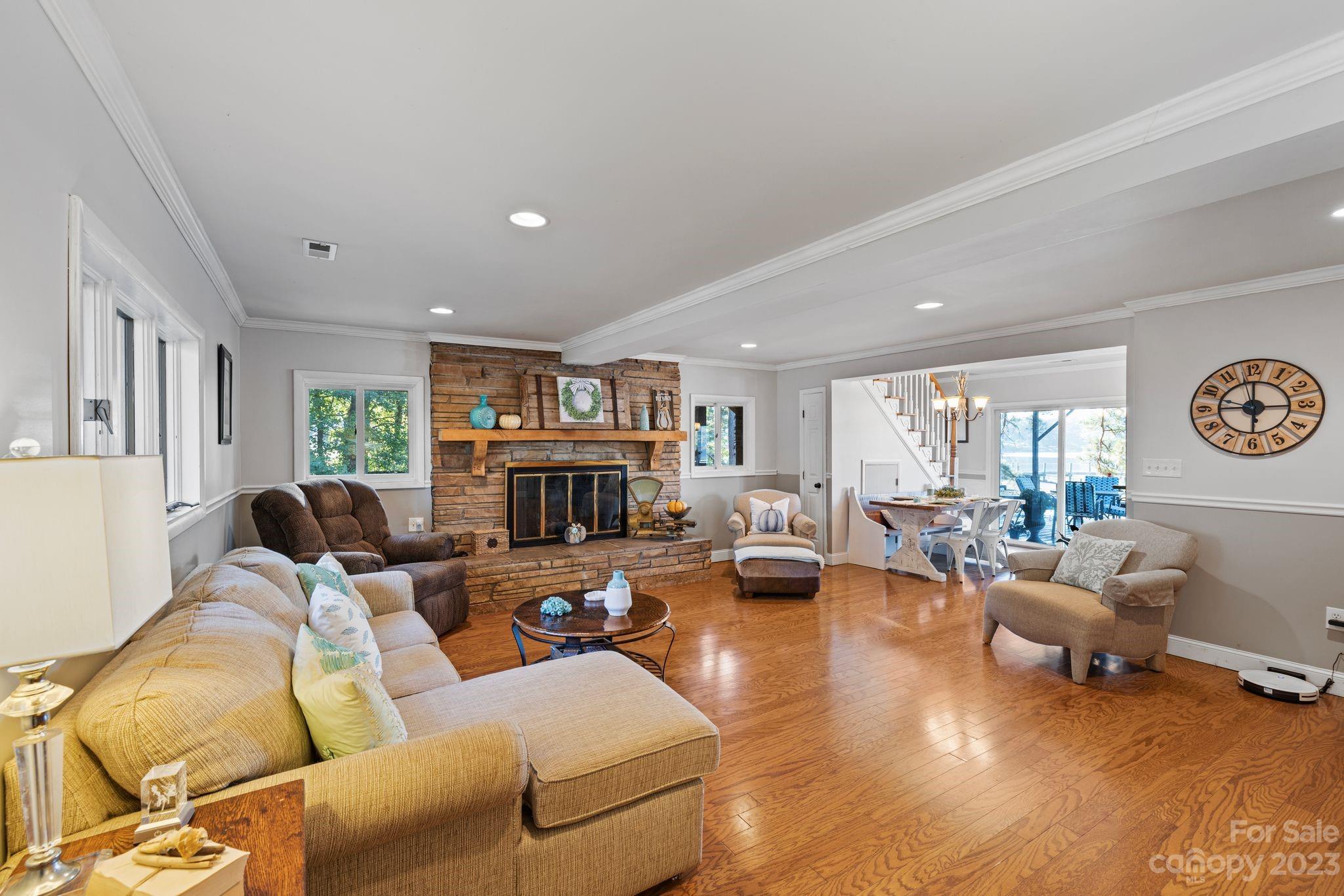 6820 Locke Drive
