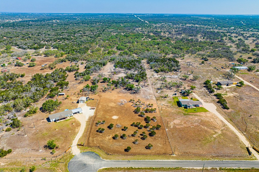 195 NW Crooked Creek Path