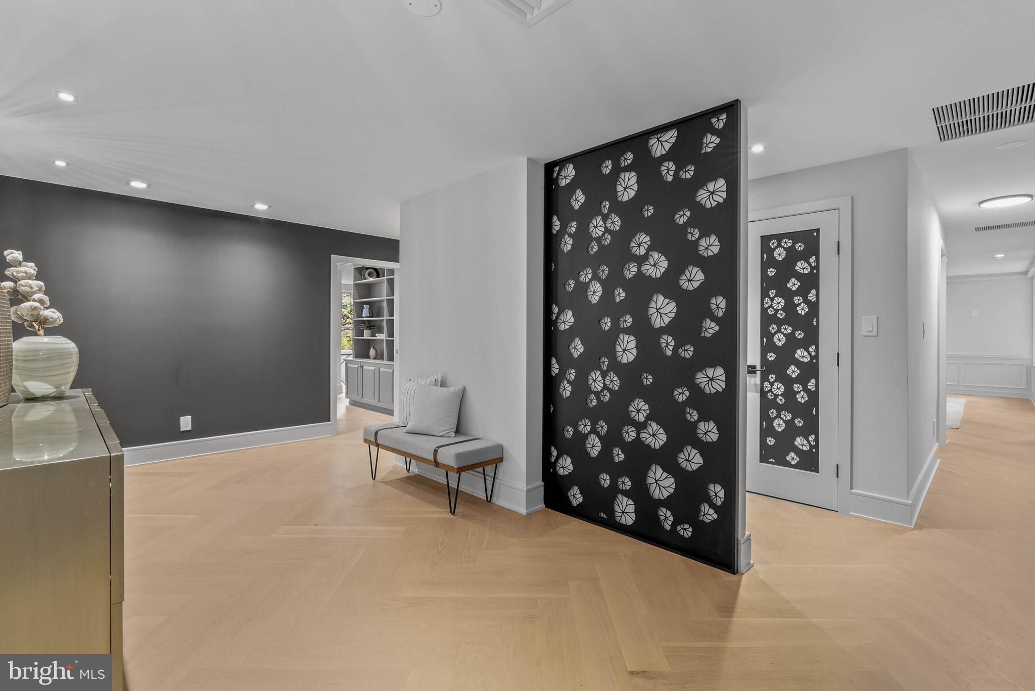 101 Cheswold Lane 2-F