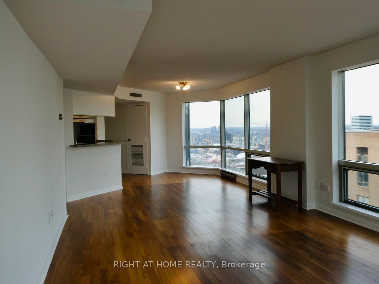 1001 Bay St 3104