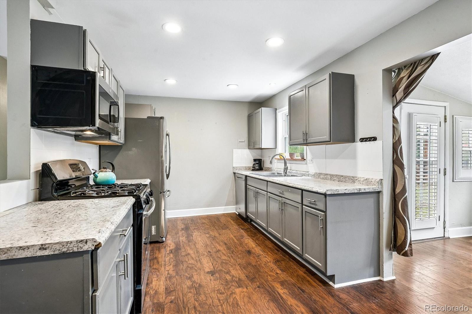 6055 E Minnesota Drive