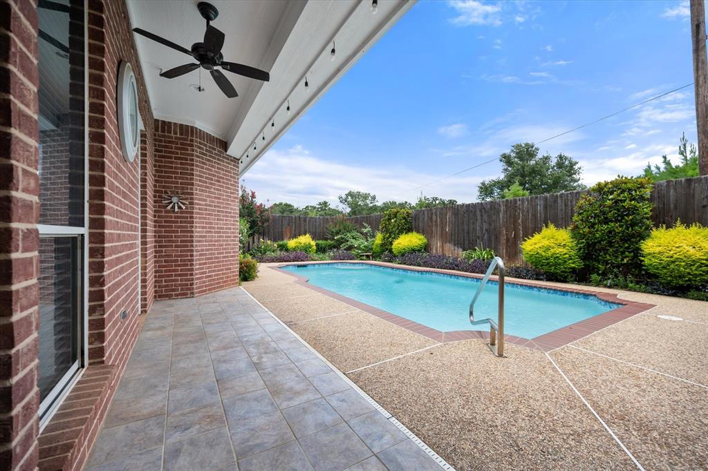 5505 Moorewood Drive