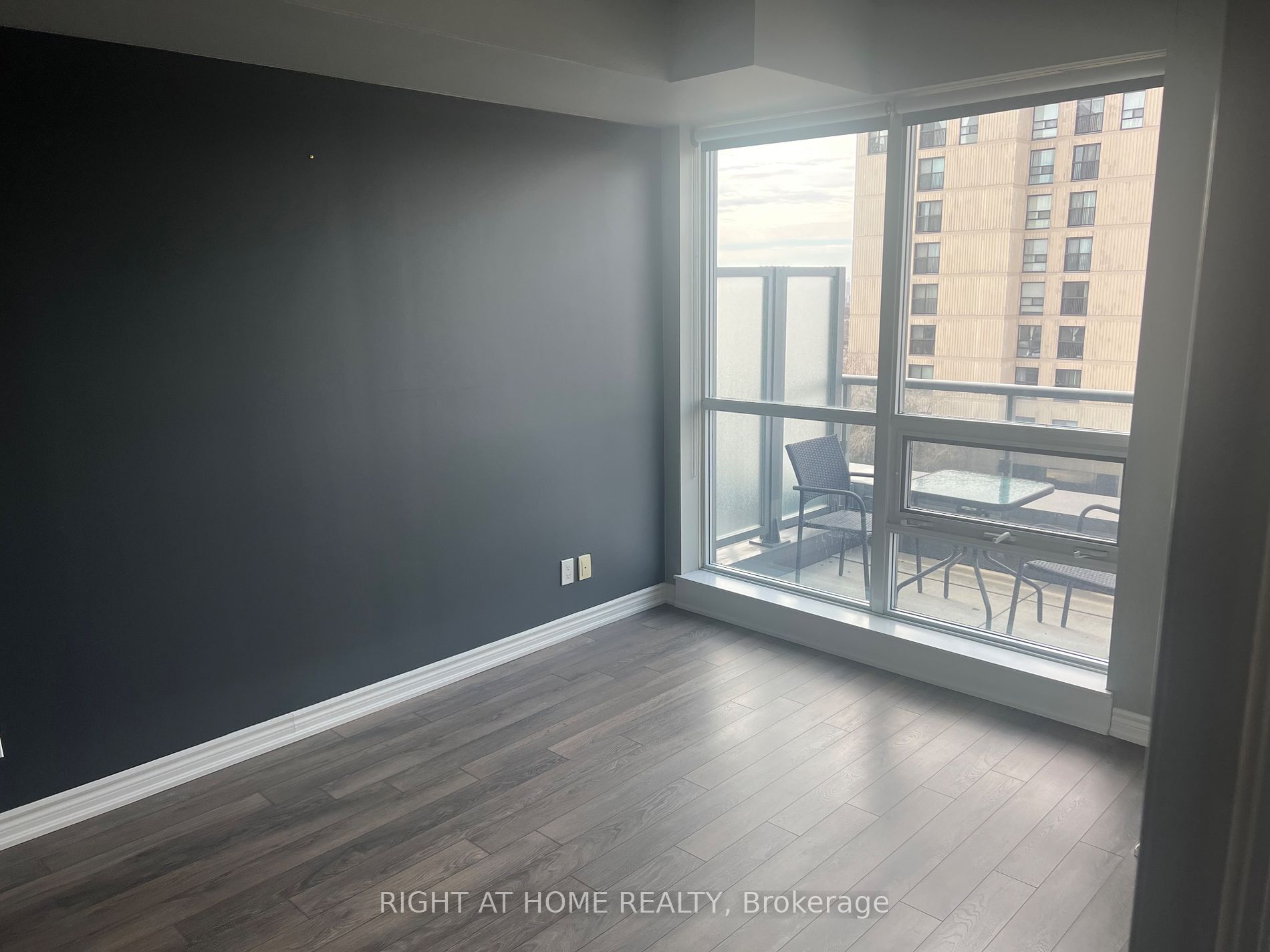 15 James Finlay Way 601