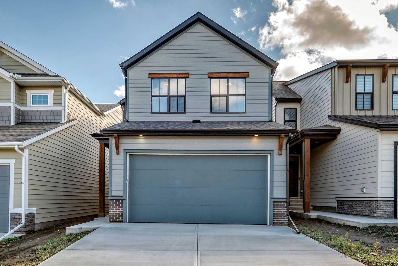 1073 Sawgrass Link NW