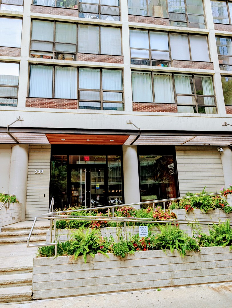 230 E Ontario Street 1701