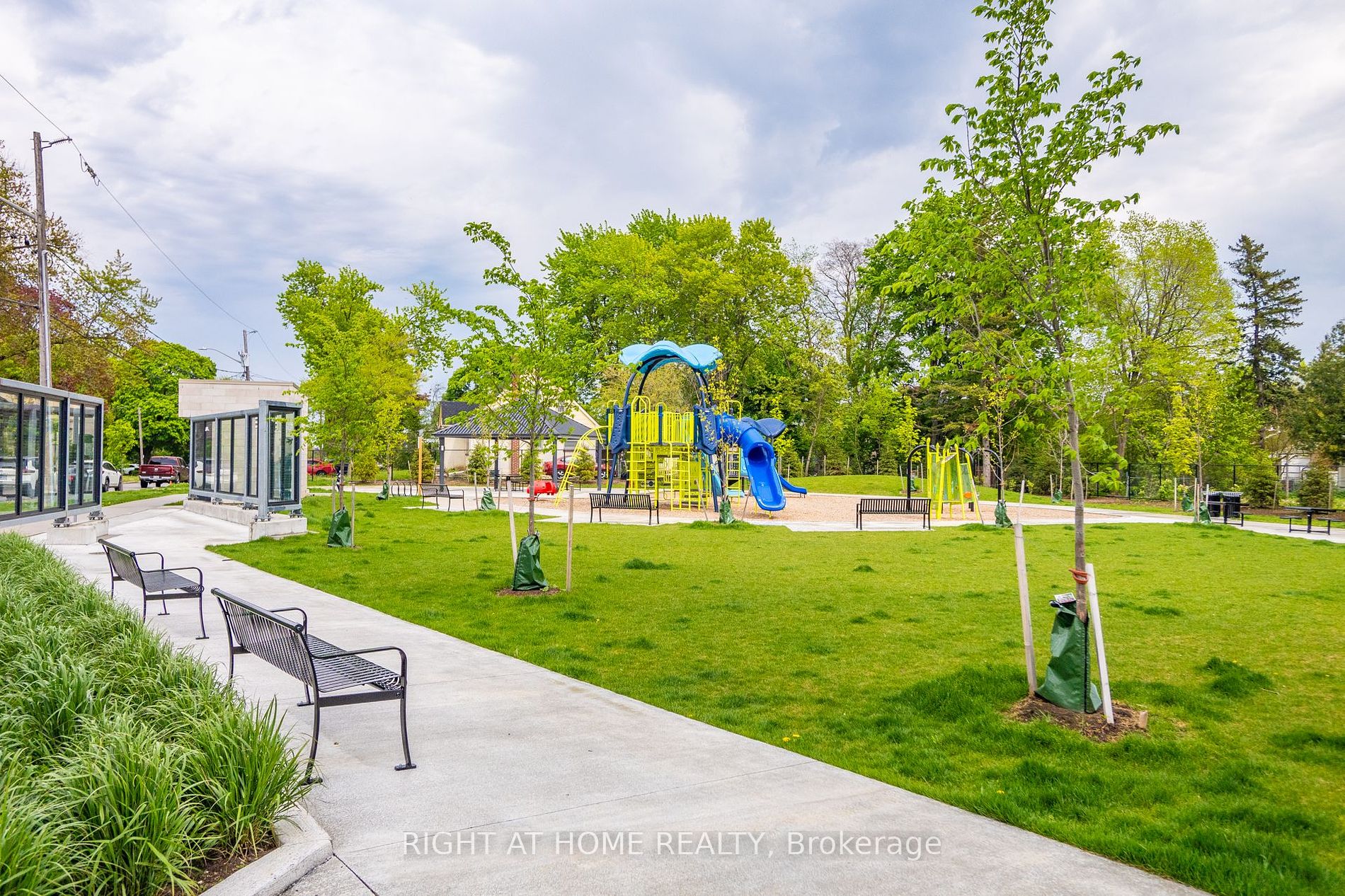 1 Grandview Ave 1209