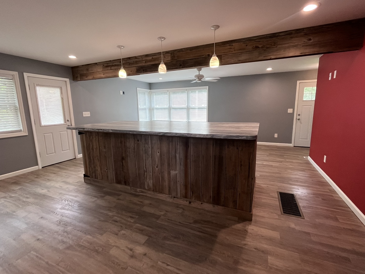 1720 Hugenberg Lane