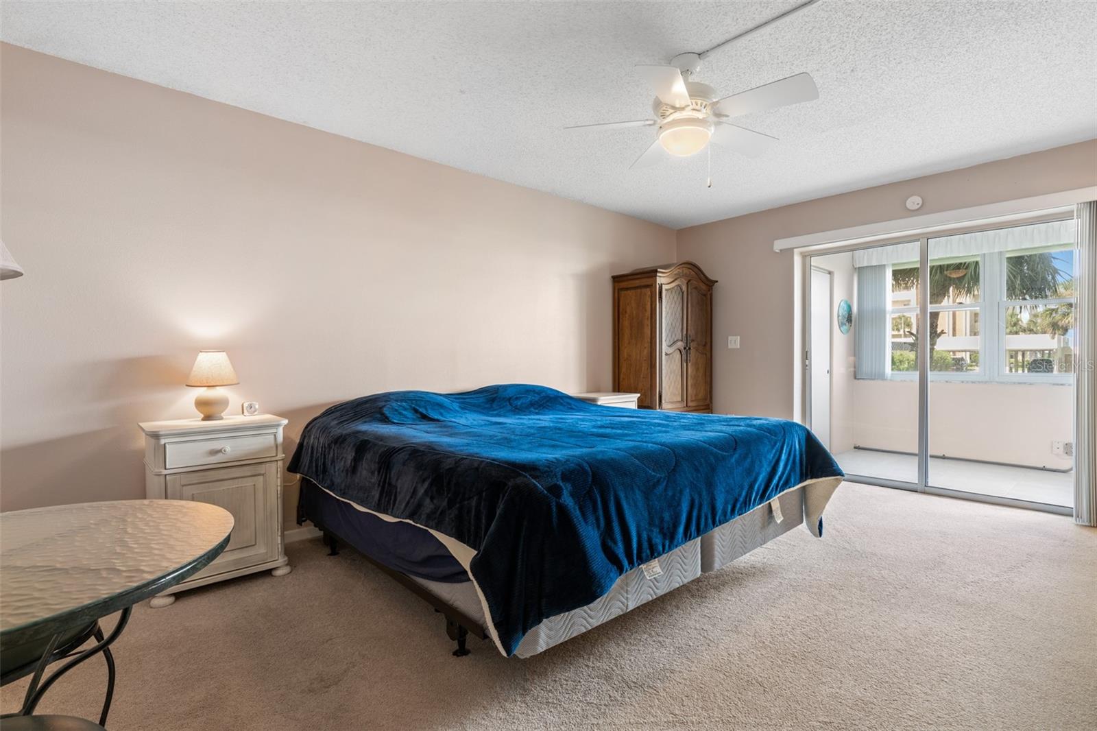 4575 Cove Circle 102