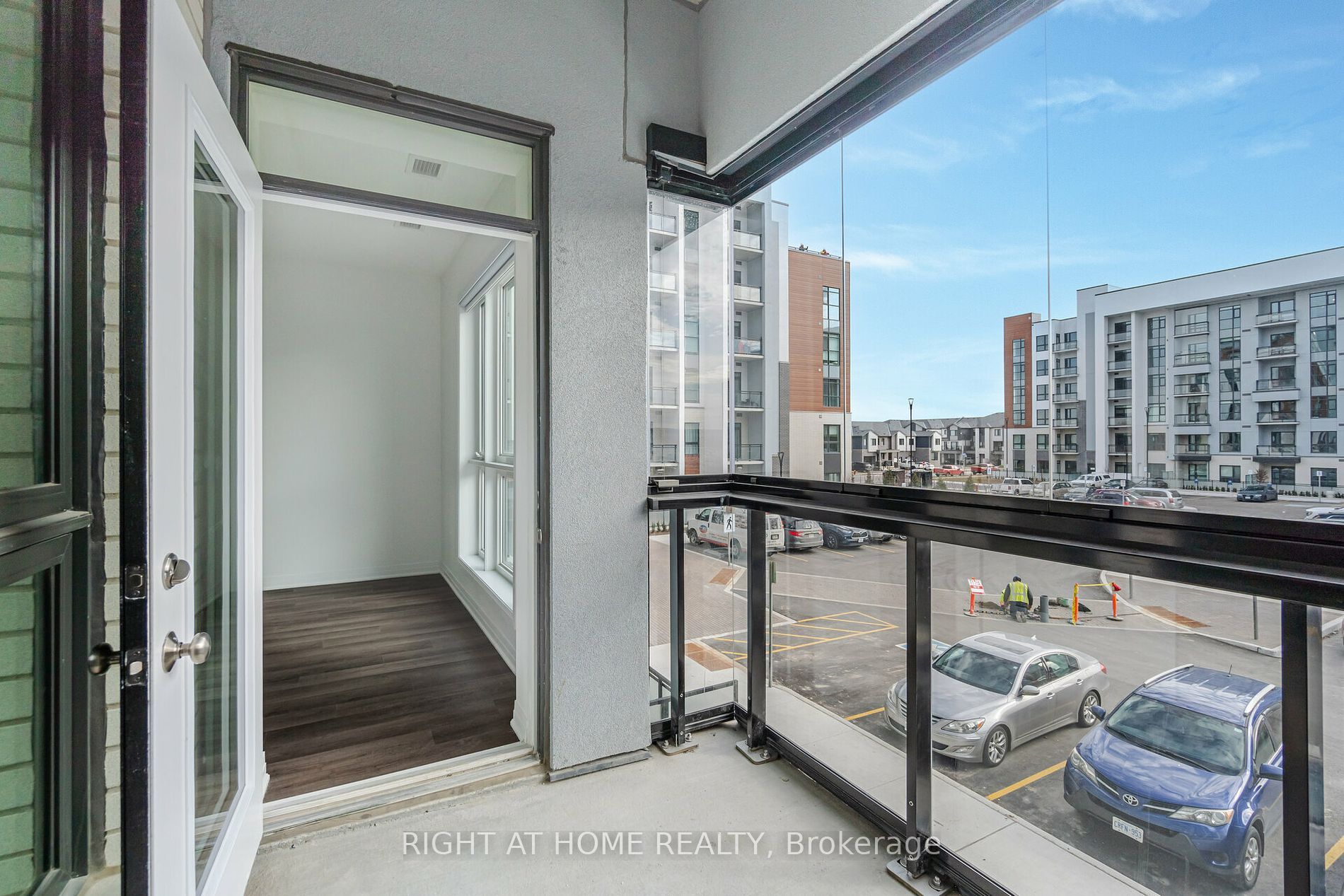 460 Gordon Krantz Ave 213