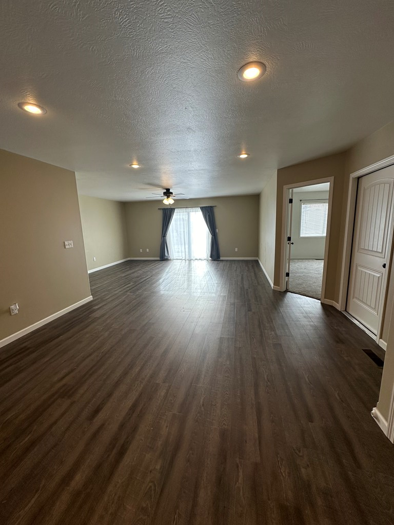 1020 Van Pl