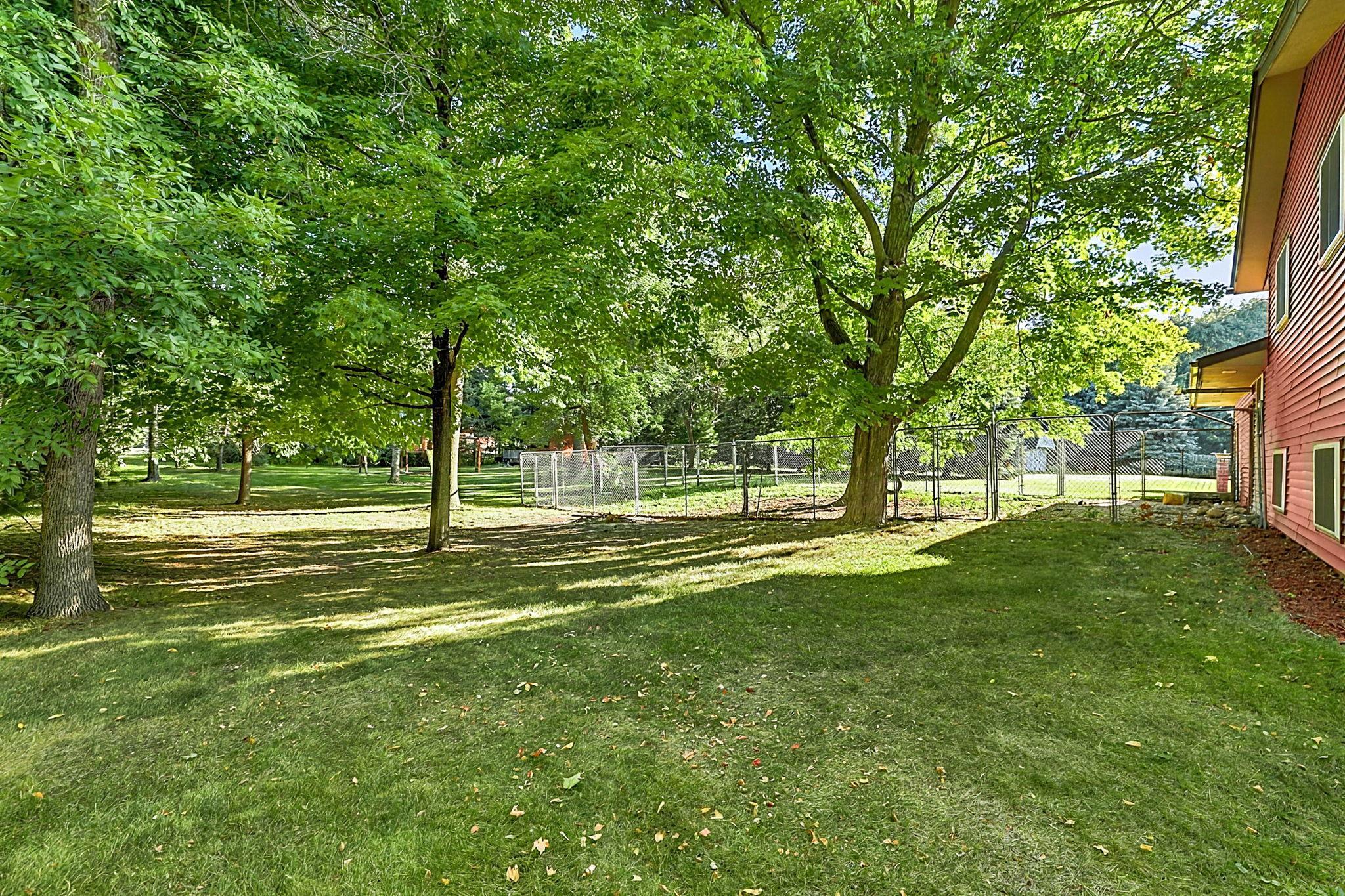 207 2nd Street NE