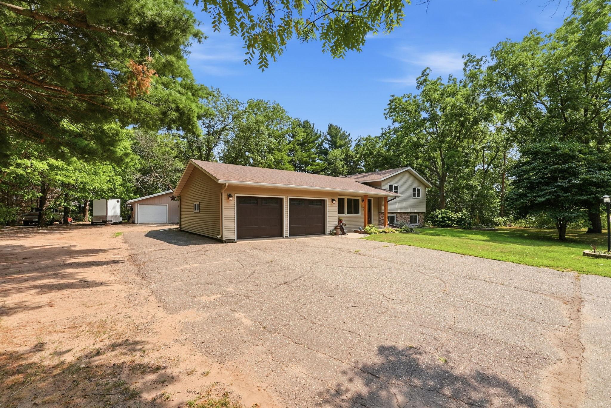 214 Highview Drive W