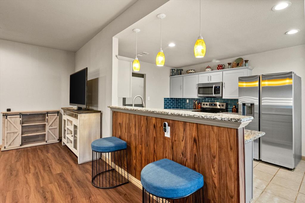 1708 Country Crest Lane