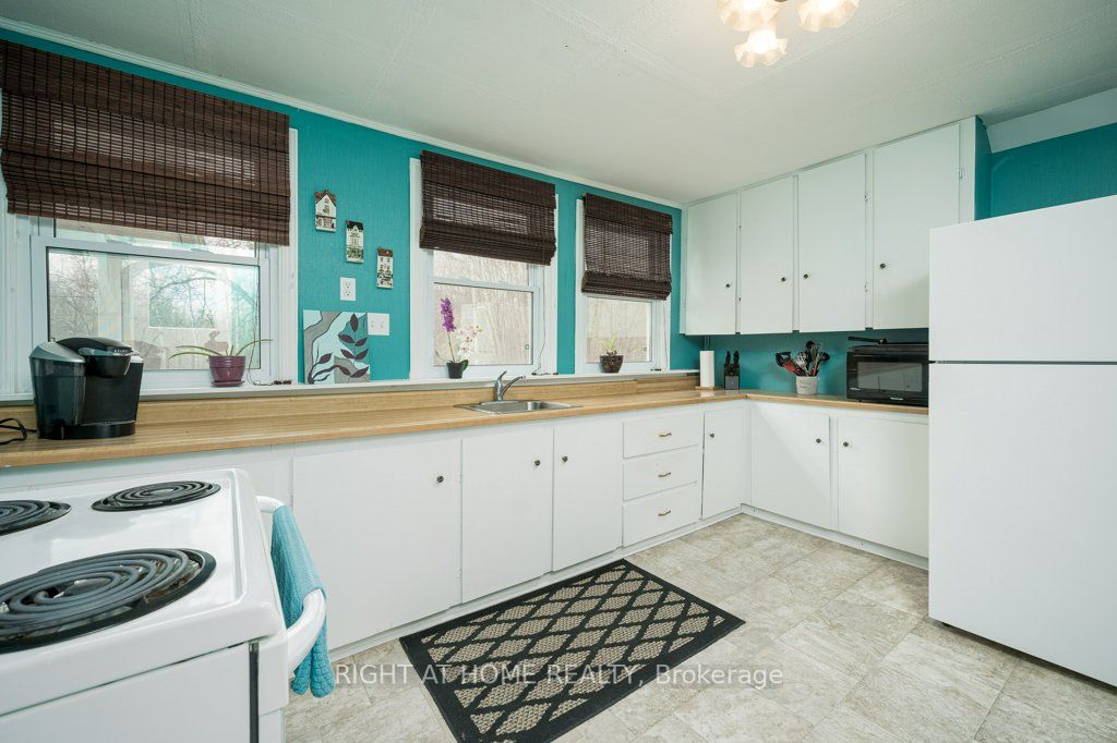82 North Beaver Lake Rd