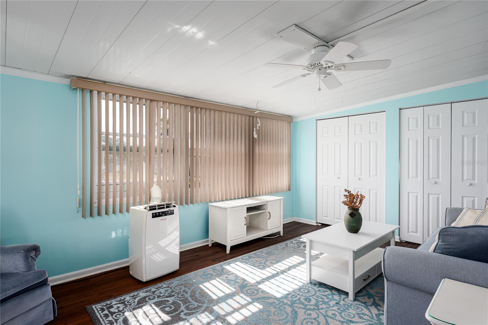 1003 45th Avenue Drive E