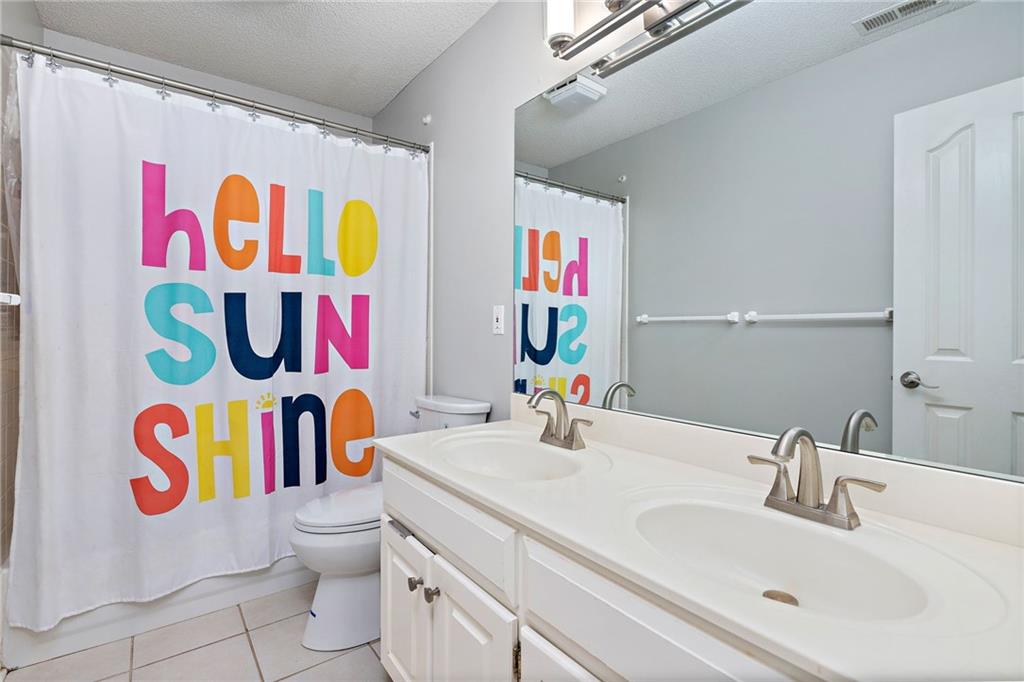 9407 W 124th Terrace