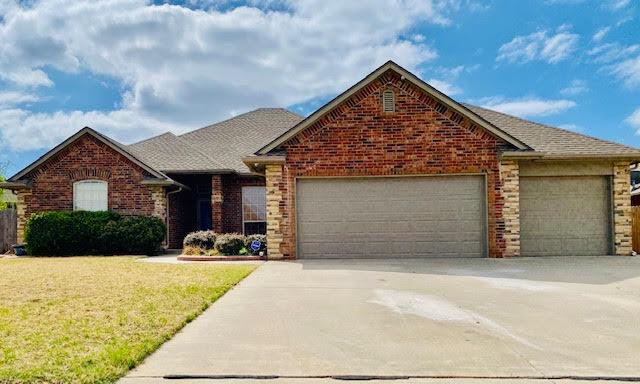 Available to Move in 11/1/25.  4 Bedrooms 2 Full Bathrooms, 3-Car Pass-Thru Garage and a Beautiful Office with Built-ins. Ceramic Tile throughout home.  Oversized Fully Fenced Yard with Sidewalk.  Large Out-Building in Backyard.  Neighborhood Park and Pool Available.  Available to Show 10/16/25. Pets Negotiable with a $200 Pet Fee/Monthly Pet Rent. Tenant Responsible for All Utilities, Refrigerator, Washer/Dryer.  No RV/Boat Parking.   Lawn Maintenance Provided $100/mo.  Application Fee $50 for each applicant. Owner/Agent License # 159547