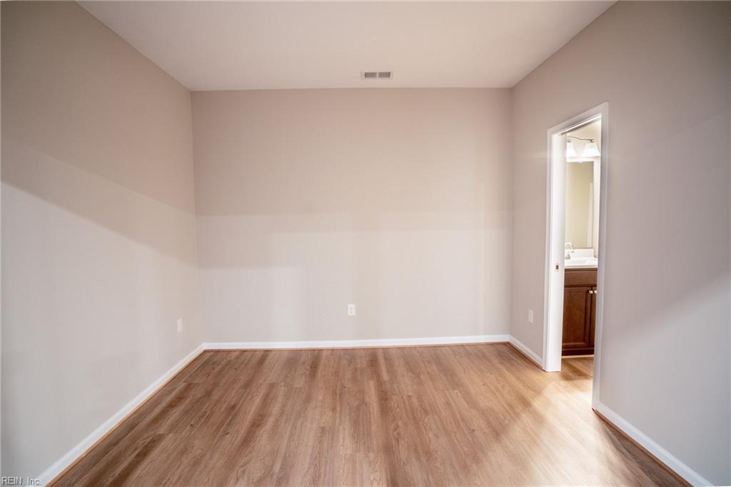 1504 Kathy Ann Way E 1504