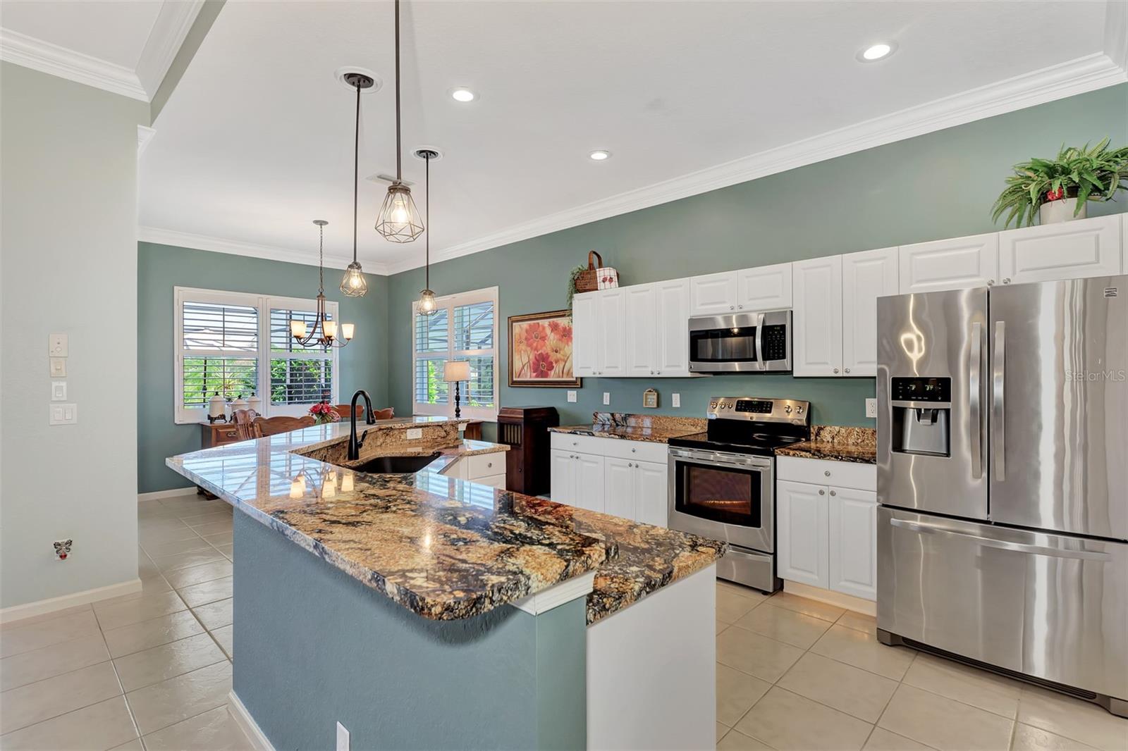 13335 Golf Pointe Drive