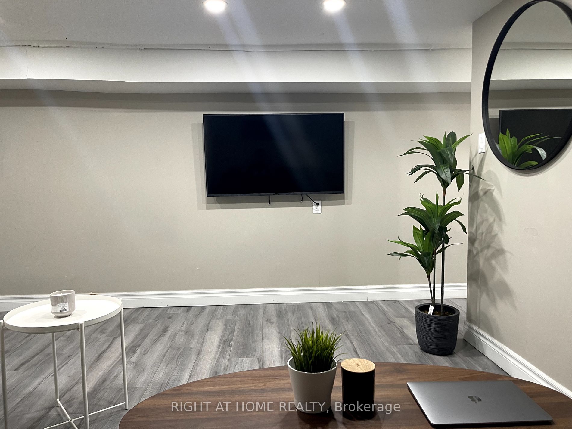 12 Foxley St Basemen