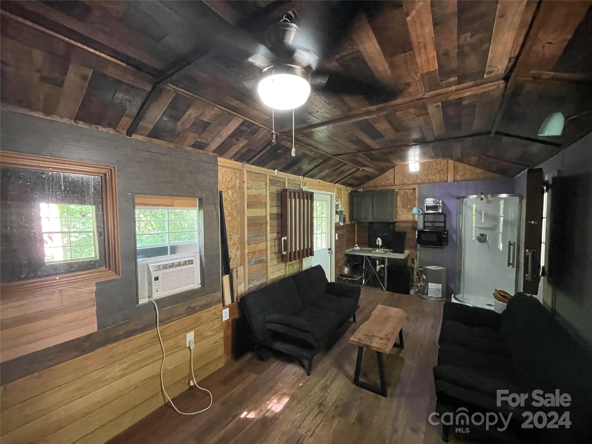 29 Logan Lane