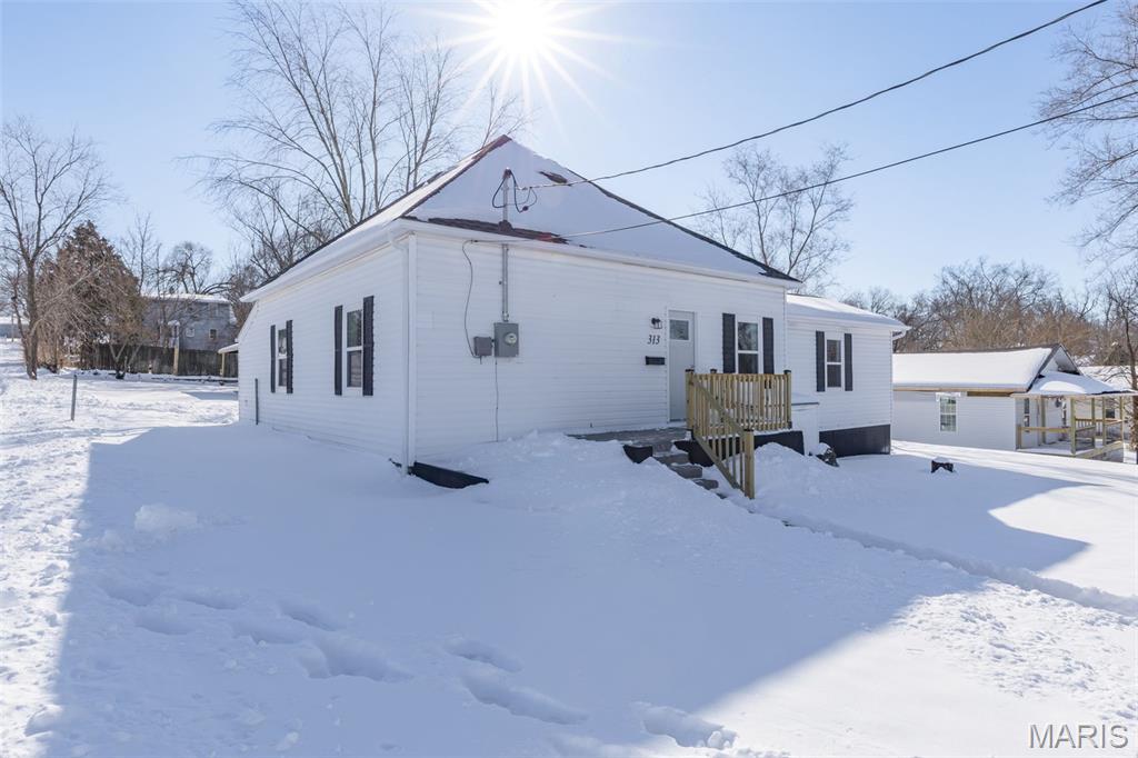 313 Dip Street