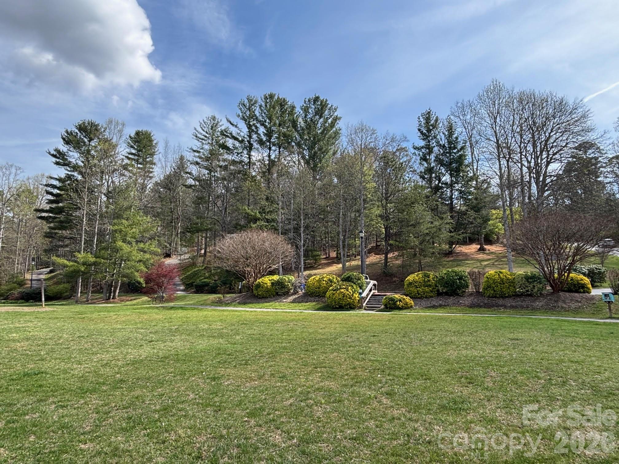 121 Churchill Downs Drive