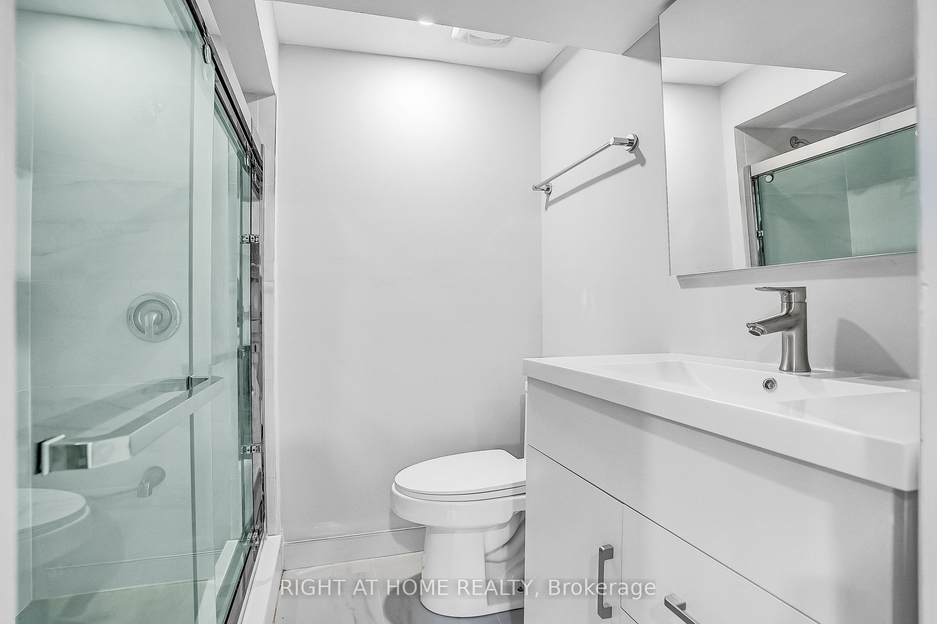 288 Huntsmill Blvd Bsmt