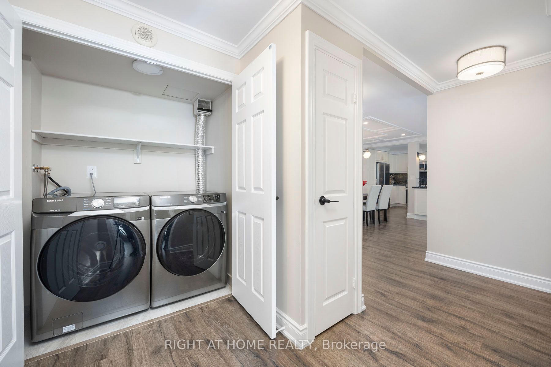 1555 E Finch Ave 1605
