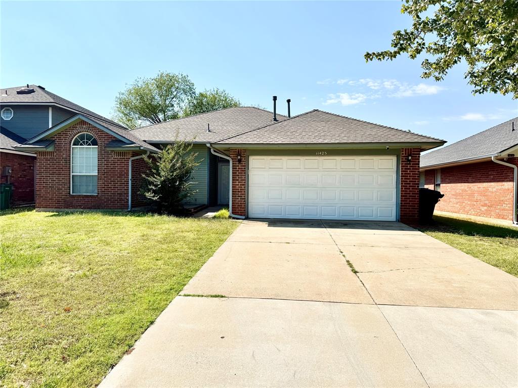 Welcome to Northwest Oklahoma City, one of the metro's most convenient and thriving areas, where comfort meets accessibility. This 3-bedroom, 2-bathroom home features brand new vinyl flooring throughout and a stylish kitchen complete with new stainless steel appliances including a dishwasher, cooking range, and microwave designed for modern living.
The spacious primary suite is your private retreat, offering a huge walk-in closet and a well-appointed bathroom. Two additional bedrooms provide the flexibility you need for family, guests, or a home office. Every detail has been thoughtfully updated to give the home a fresh, modern feel, while the ADT security system adds peace of mind.
Located just off NW Expressway, this home offers quick access to major highways, shopping malls, retail stores, and some of the best dining and entertainment in the city. Everything you need is just minutes away.
With its modern finishes, unbeatable location, and added security features, this home is the perfect rental for those seeking both comfort and convenience. Schedule your private tour today and experience all this NW OKC gem has to offer!