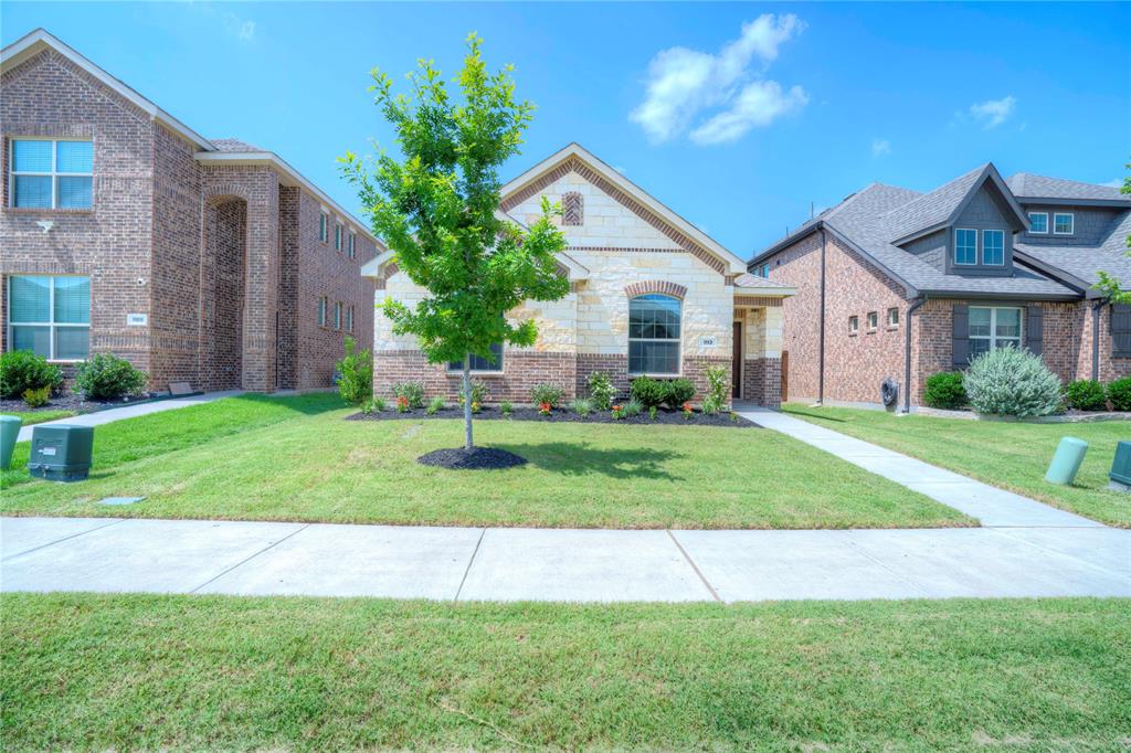 Beautifully maintained 3-bedroom, 2-bathroom, Wildflower Ranch home located in the award-winning Northwest ISD! This property features an open-concept layout with a seamless flow between the living, dining, and kitchen areas—perfect for entertaining or everyday living.
The kitchen boasts modern finishes and plenty of counter space, while the primary suite offers a peaceful retreat with a large ensuite bathroom and walk-in closet. Two additional bedrooms provide flexibility for family, guests, or a home office.
Enjoy top-tier community amenities and a well-kept neighborhood just walking distance to the elementary school. Conveniently located near major highways, popular restaurants, shopping, and more—making commuting and daily errands a breeze.
Don’t miss this opportunity to own a move-in ready home in a thriving community. Schedule your showing today!