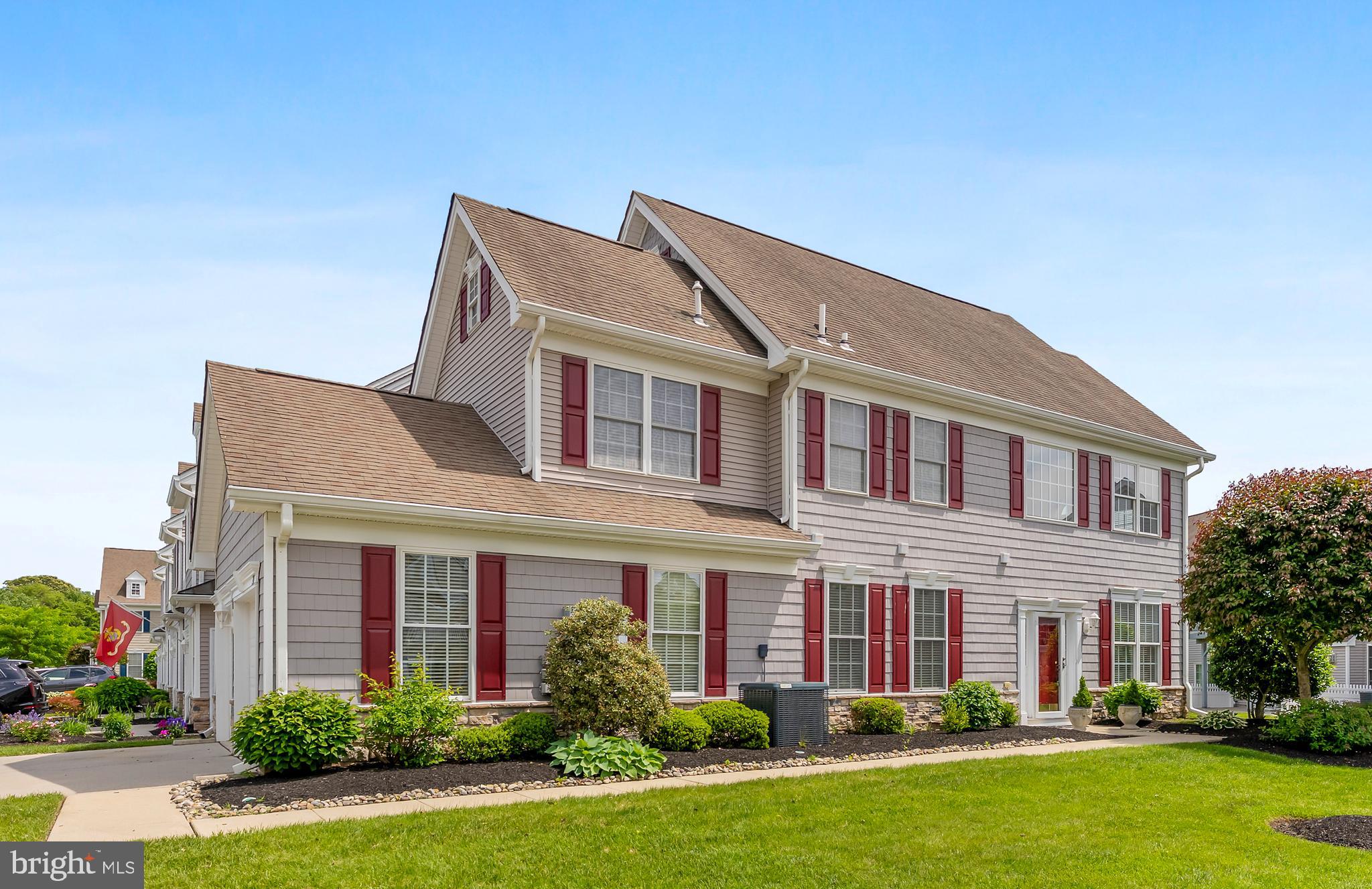 201 St Andrews Dr  