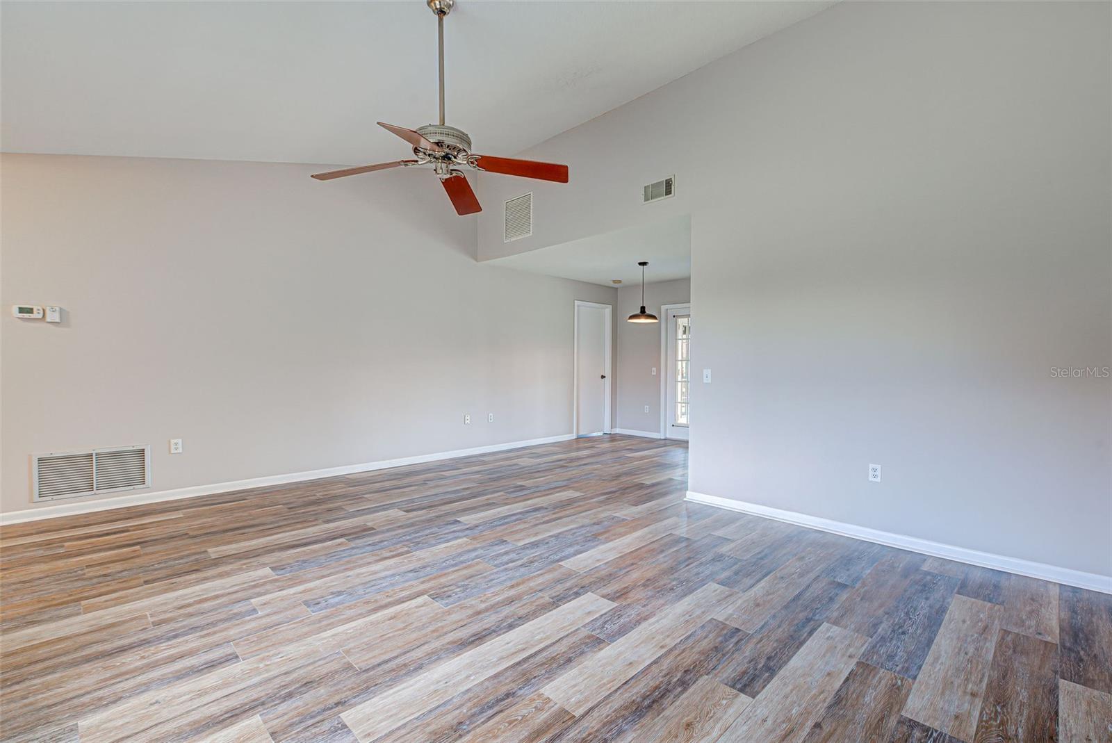 184 Inlets Boulevard 184